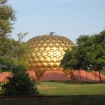 <b>Experiment Auroville</b>