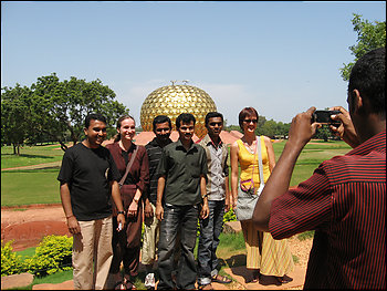 Photographer: | Tourists in fornt of the Matrimadir