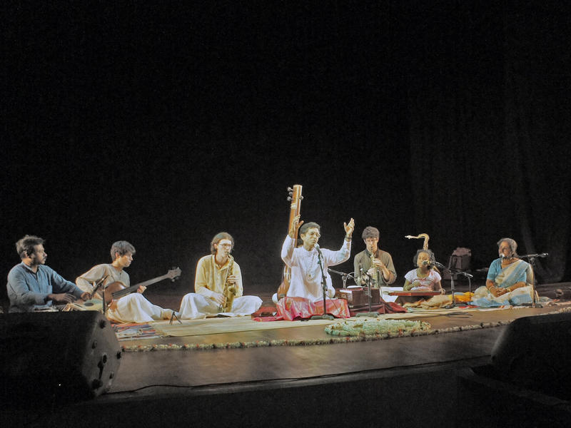 Photographer:Miriam | Convergence Indian Classical and Canadian Jazz musicians 