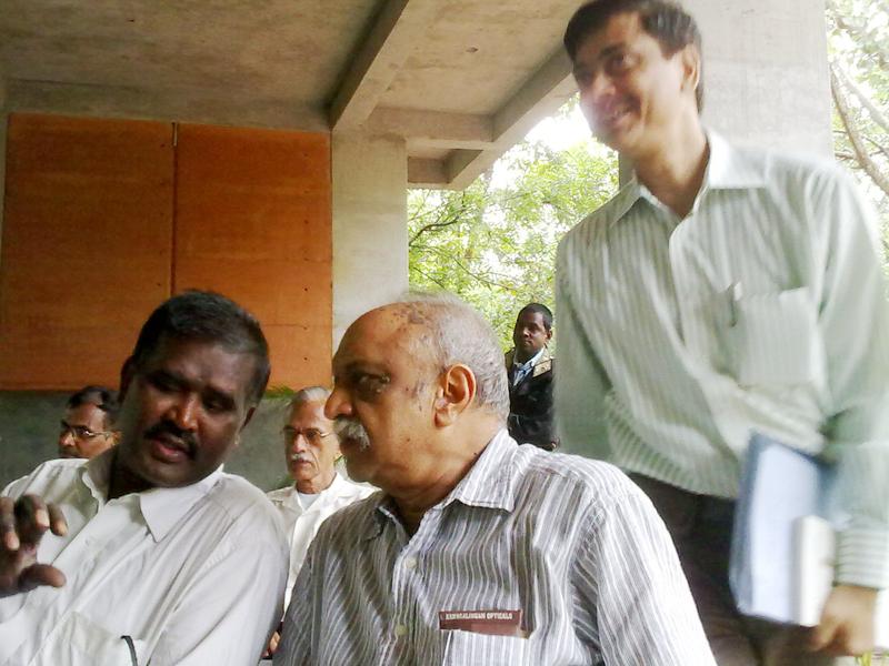 Photographer:Andrea | From left: Mr. Ramaswamy, Secretary of the Auroville Foundation: Mr. Sanjeev director of SAIIER: Mr. Srinivasamurthy FAO.