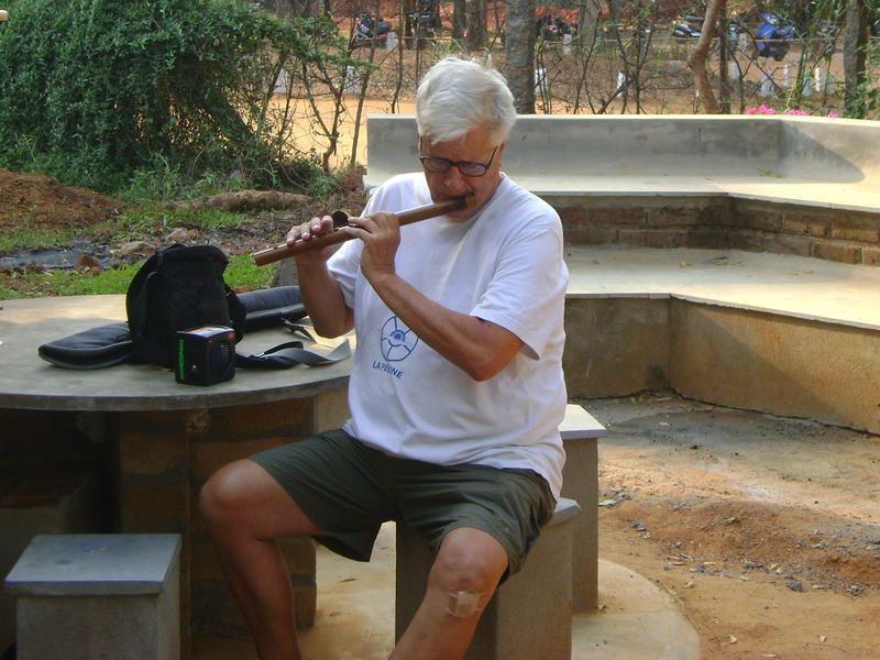 Photographer:Herman | Gordon playing flute