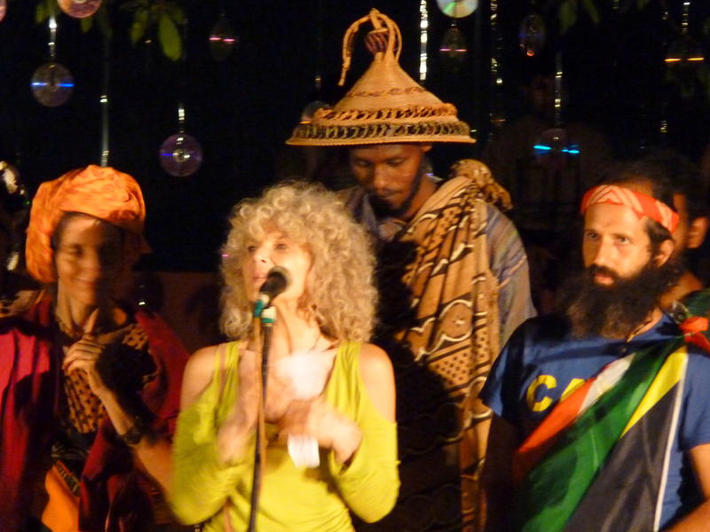 Photographer:Fabienne | South African singing on the stage of the Auroville Singing Festival.