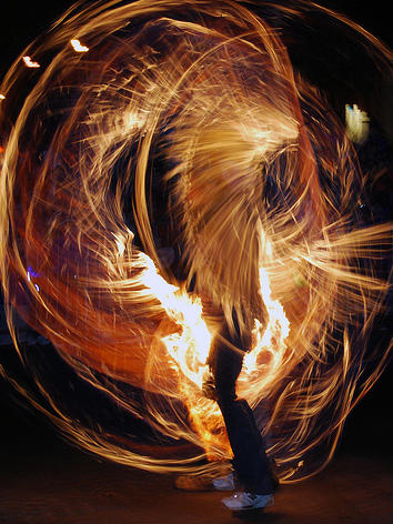 Photographer:web | Fire Juggling