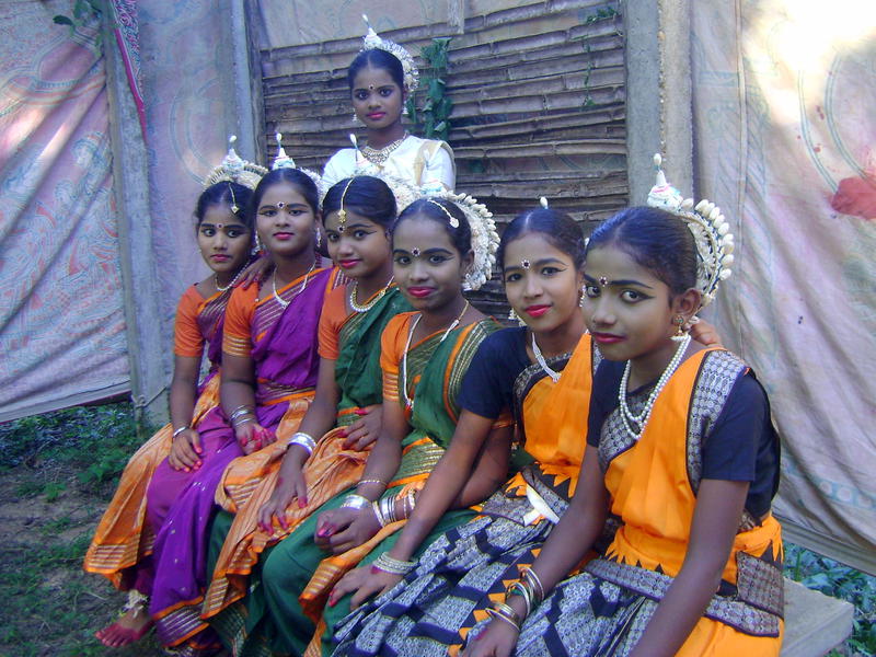 Photographer:Boobalan | 8th standard students performed Odissi dance.