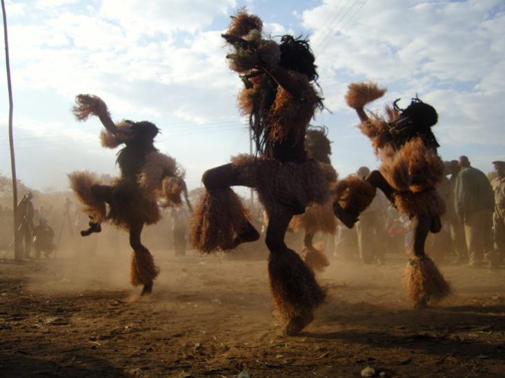 Photographer:web | Mozambique dancers 