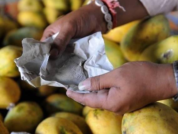 Photographer:web | Calcium carbide is also used for ripening fruit artificially