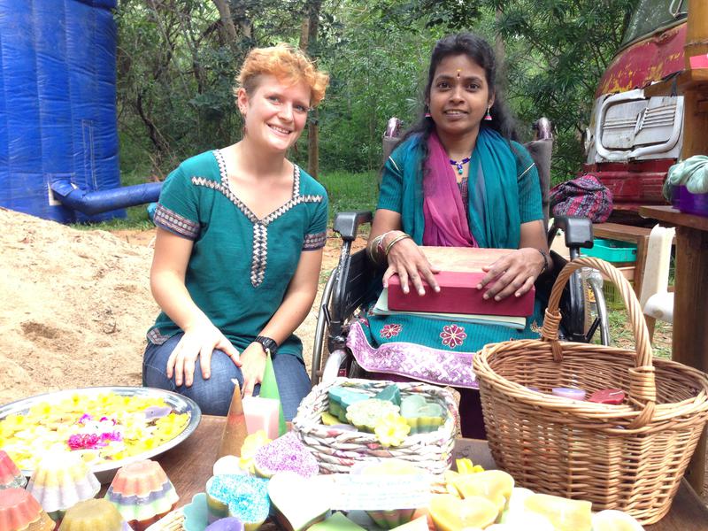 Photographer:Andrea | Deepam stand with Hanna volunteer from Germany. At her left Gayatri.