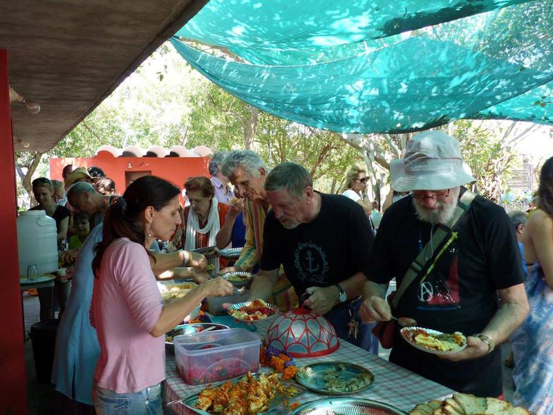Photographer:Giorgio | Fundraising buffet lunch by the beach of Sri Ma at Auroville