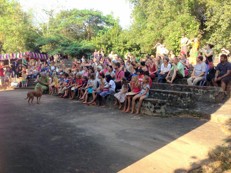 Photographer:Andrea | The audience looking at Alice's performance in the small amphitheater