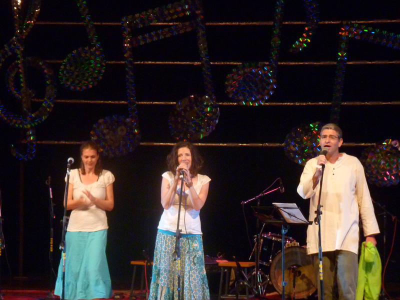 Photographer:Yahalom | Pricila, Galit & Aran performing The sparkle of love (Nizotz ha ahava)
