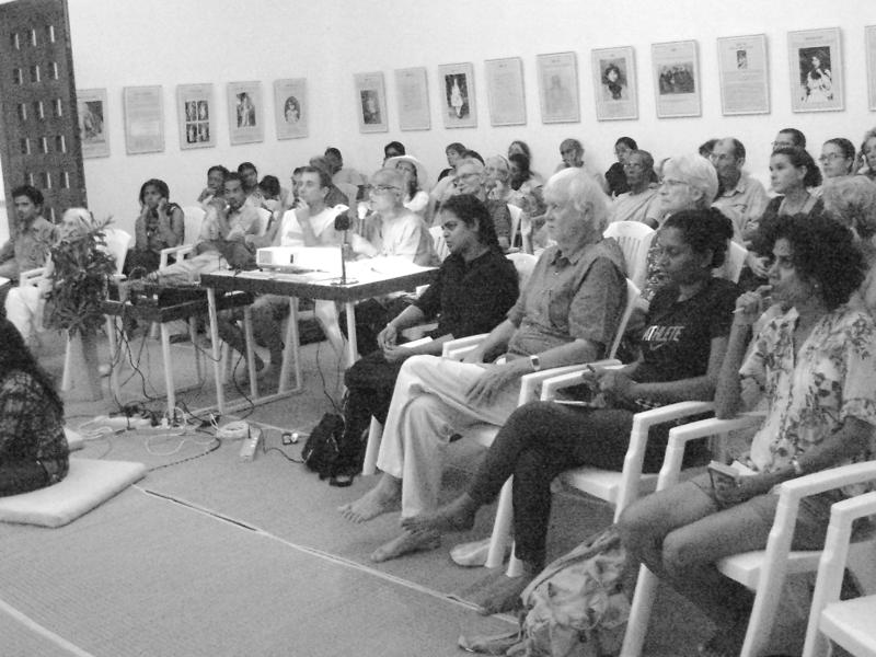 Photographer:Niveditha | Dr. Ghosh with the audience