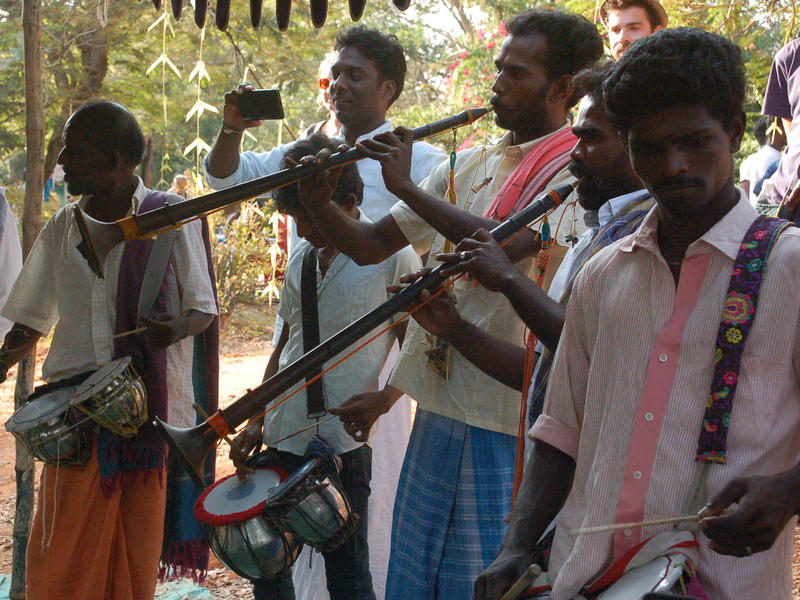 Photographer:Frida | Tamil music was performed all the afternoon