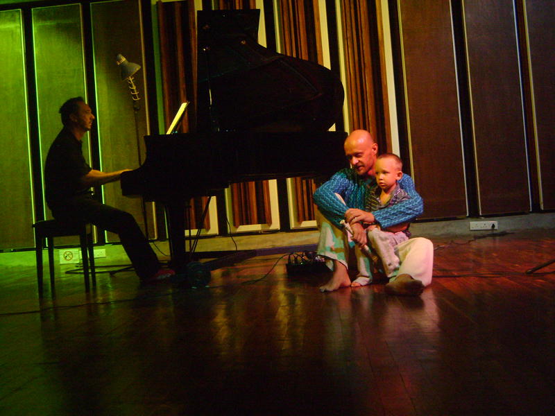 Photographer:Manya | member of Hungarian Pavilion  wiht Pushkar on piano