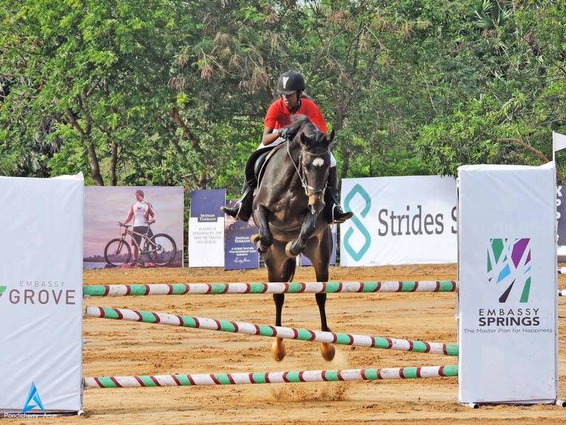 Photographer:Pondicherry Arun | Nandhini riding her horse at the Jumping challenge