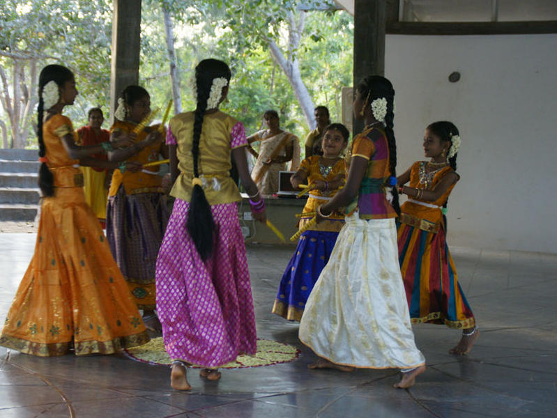 Photographer:Stephen Anurag P | Students of Women's Dance group performing at the event