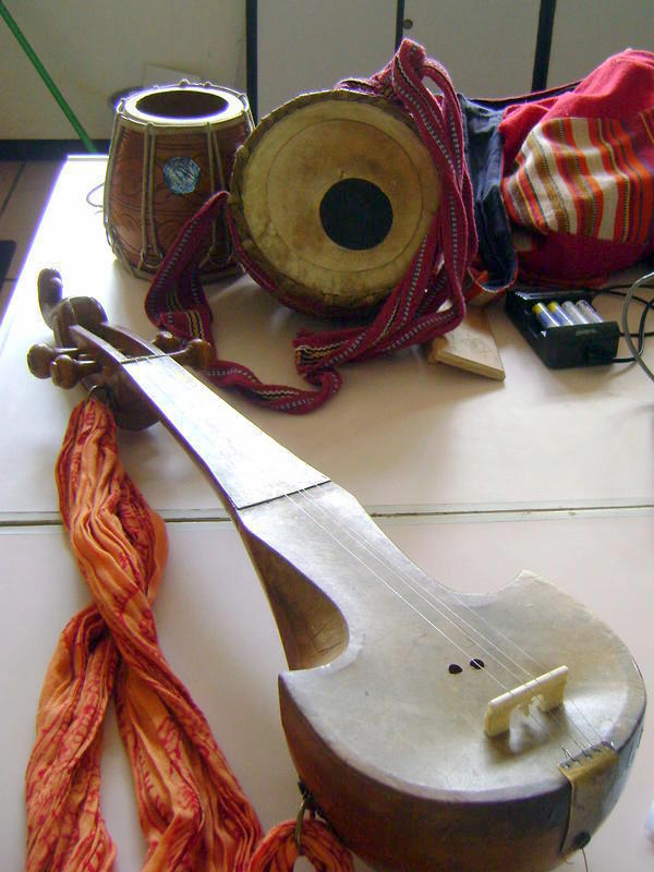 Photographer:Lana | instruments - dotara, duggi , ektara