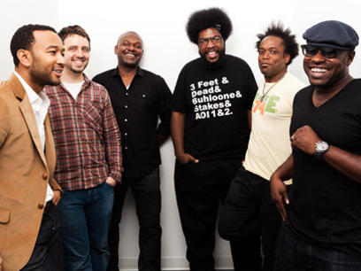 Photographer:web | John Legend and The Roots