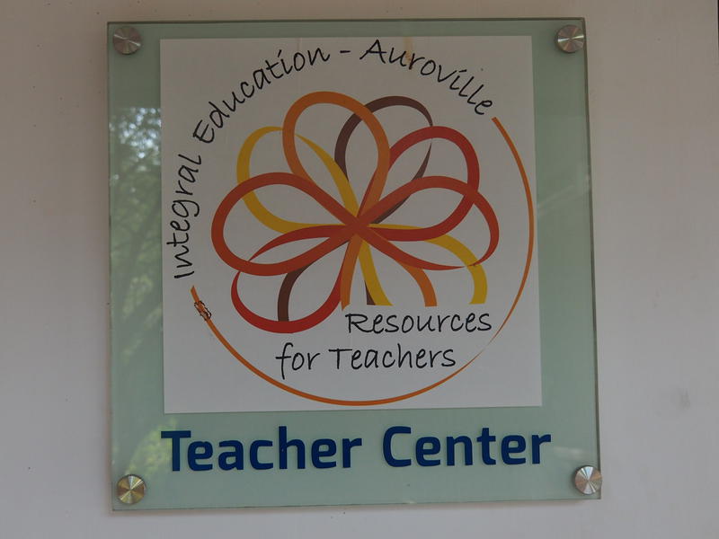 Photographer:Silke | The Auroville Teacher Center offers resources for teachers.