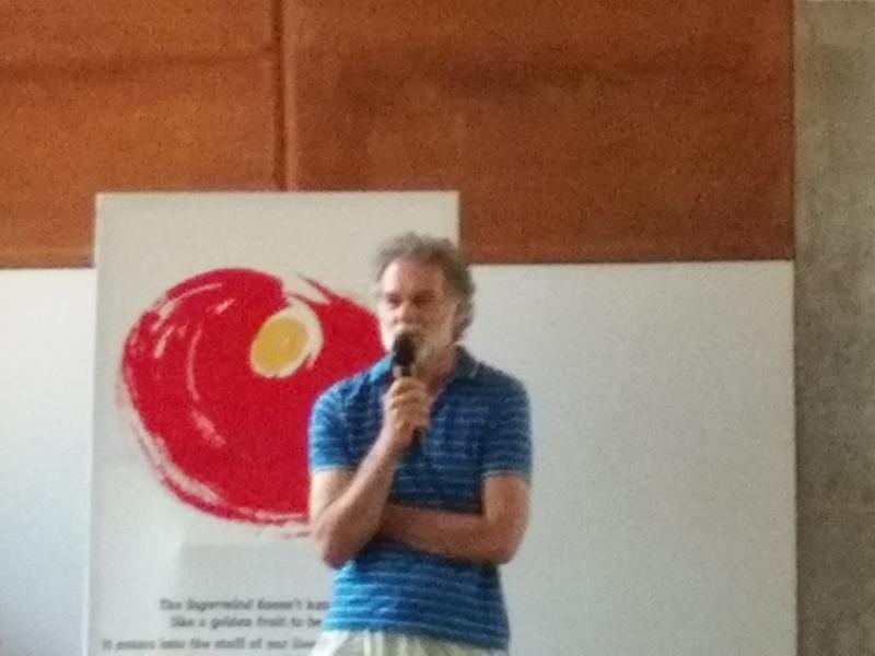 Photographer:Romel | Micheal Bonke presenting the solar power plant for Auroville