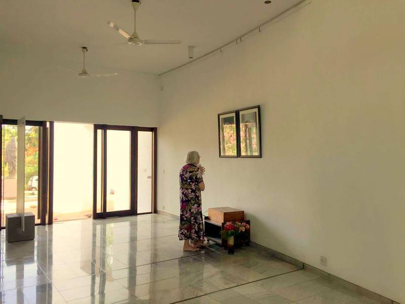 Photographer:Ishana Sanan | Shraddhavan inaugarating the book before Sri Aurobindo and Mother