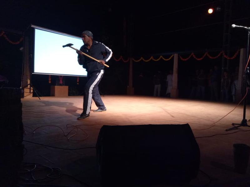 Photographer:S. Praneeth Simon | Acharya Raghu performing Sailum using Dhamozam weapon