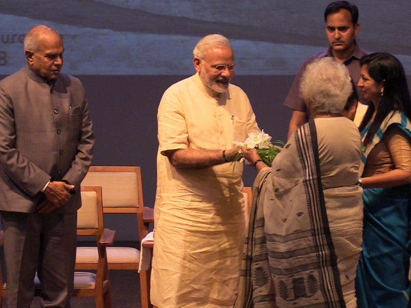 Photographer:S. Praneeth Simon | Aster Patel welcoming the Prime Minister Narendra Modi.