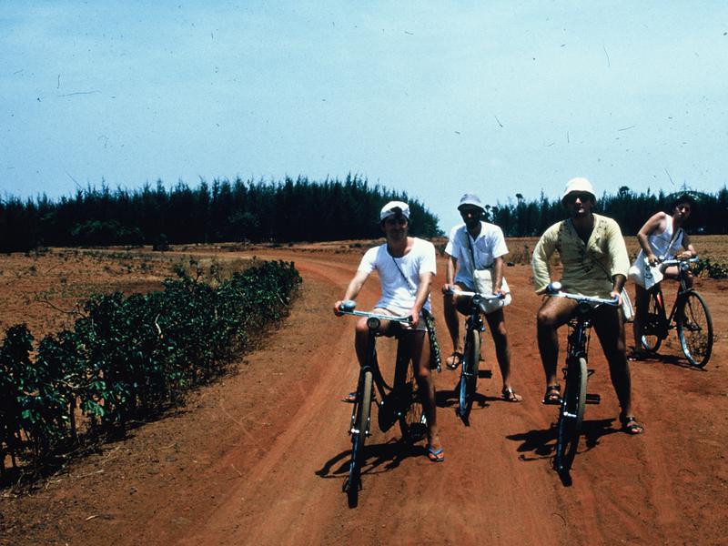 Photographer:Mauro | Il mezzo di trasporto piu comune era la bicicletta (foto del 1979 circa)