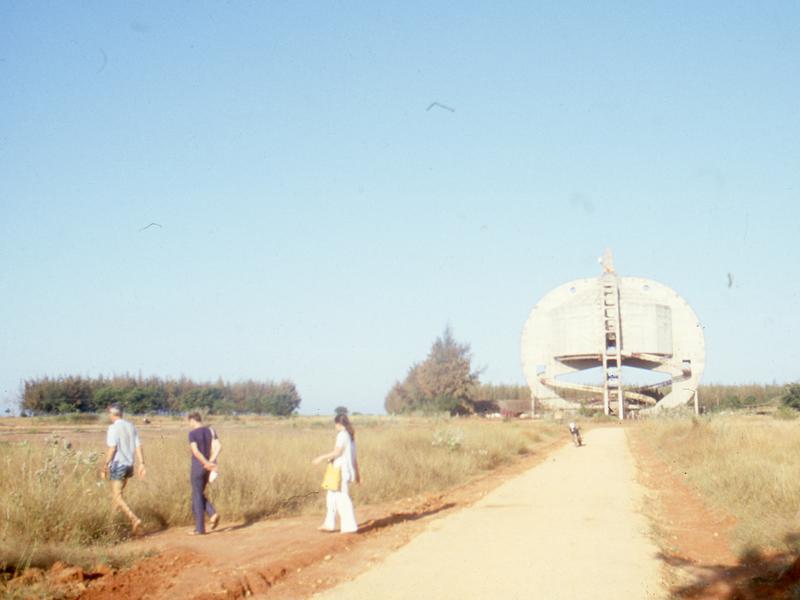 Photographer:Mauro | Entrata al Matrimandir (foto del 1979 circa)