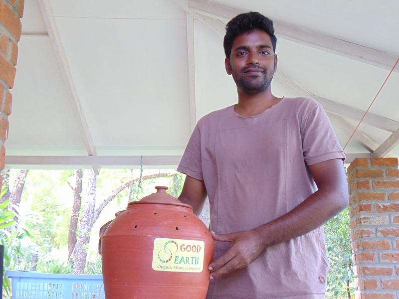 Photographer:Parin | Madhan with the pot closed