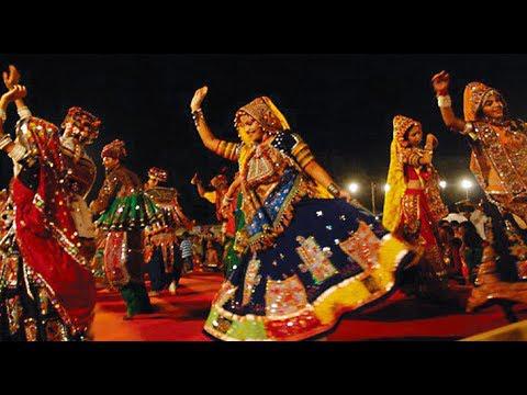 Photographer:Source: Internet | Dancers performing the folk dance Garba